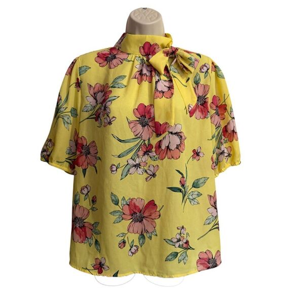 A.U.W Yellow Floral Short Sleeve Top Size L - Picture 2 of 8